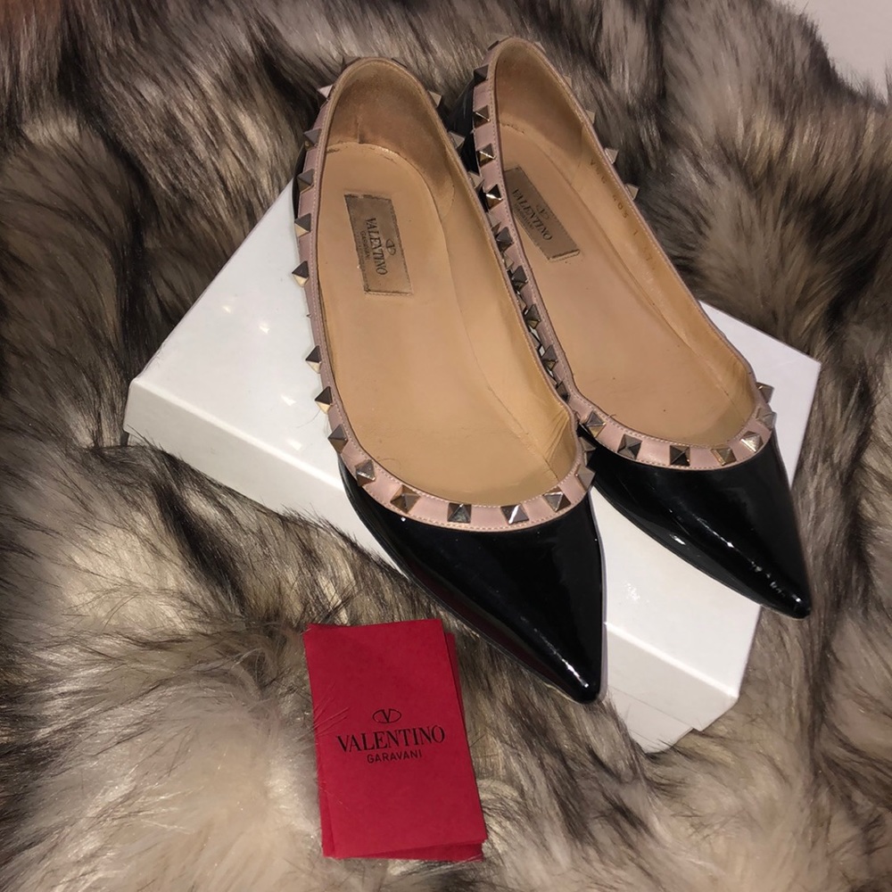 VALENTINO ROCKSTUD FLATS‼️✨